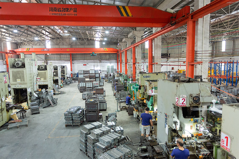 Nossa fábrica está equipada com equipamentos avançados de produção,